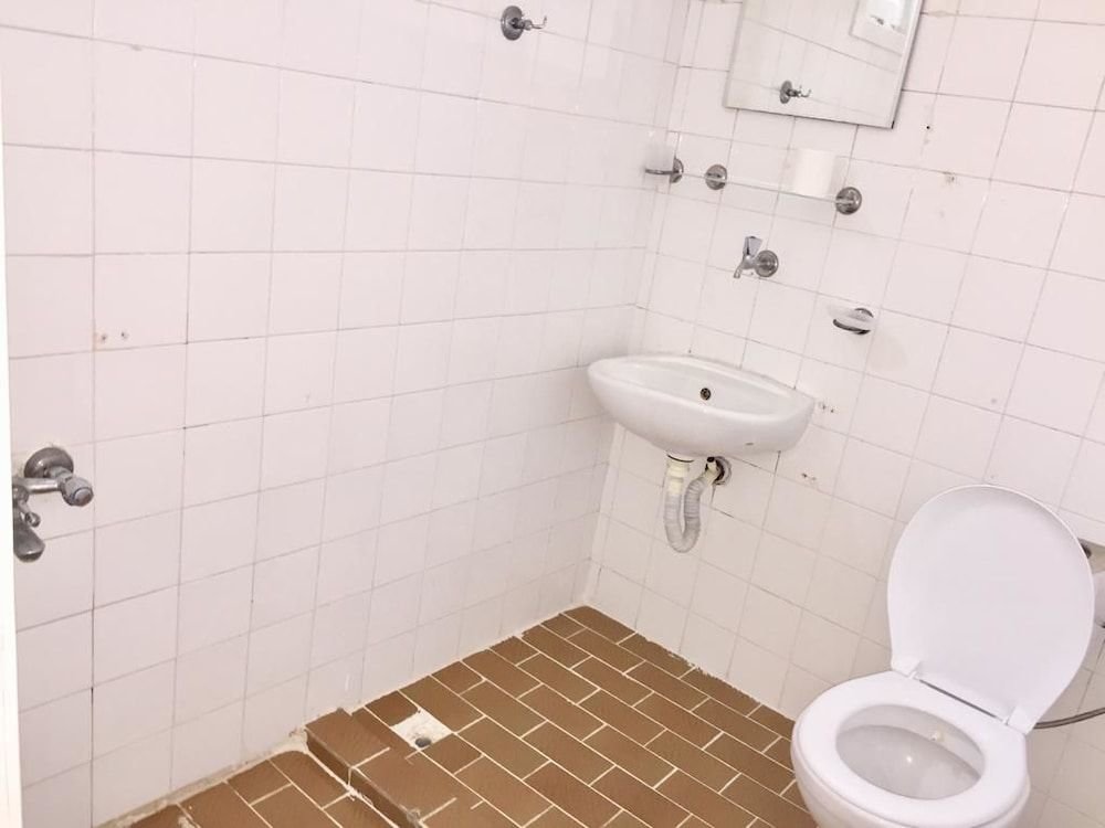 Бурхание: Bir Apart