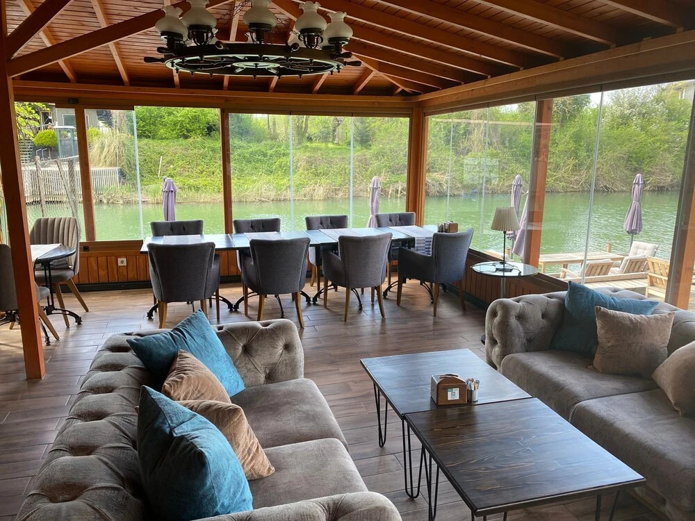 Сайл: The Swanpark Hotel