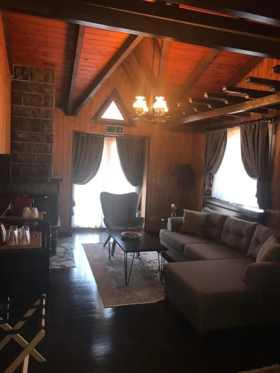 Сайл: The Swanpark Hotel
