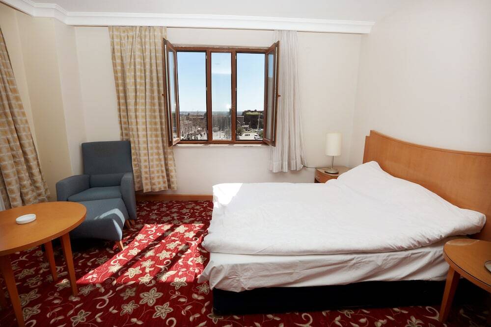 Диярбакыр: Hotel Diyarbakir