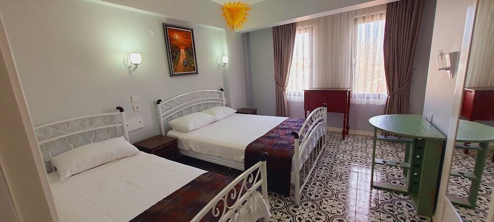 Бозджаада: Alada Garden Otel