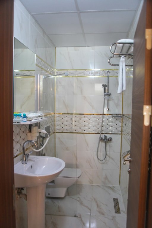 Узунгёль: Ravza Otel Uzungol