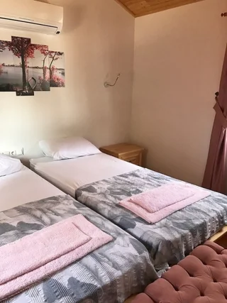 Кумлуджа: Ada Pansiyon Karaoz