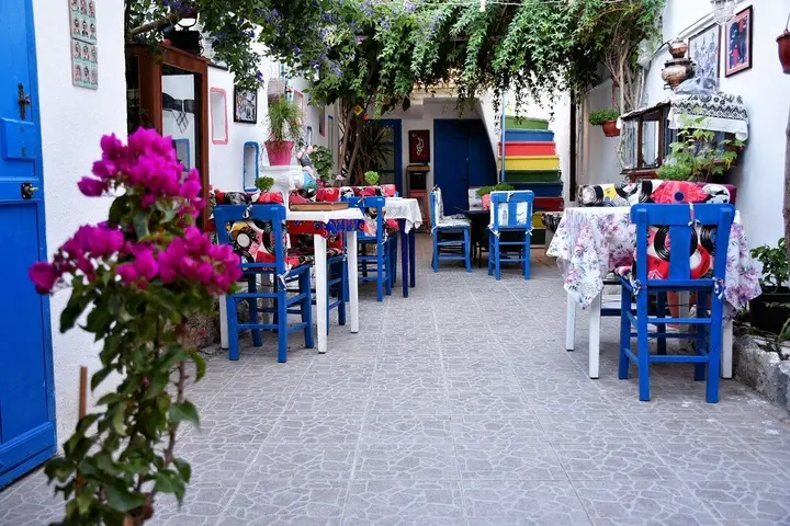 Сыгаджик: Sigacik Kaleici Pansiyon Nostalji Kafe