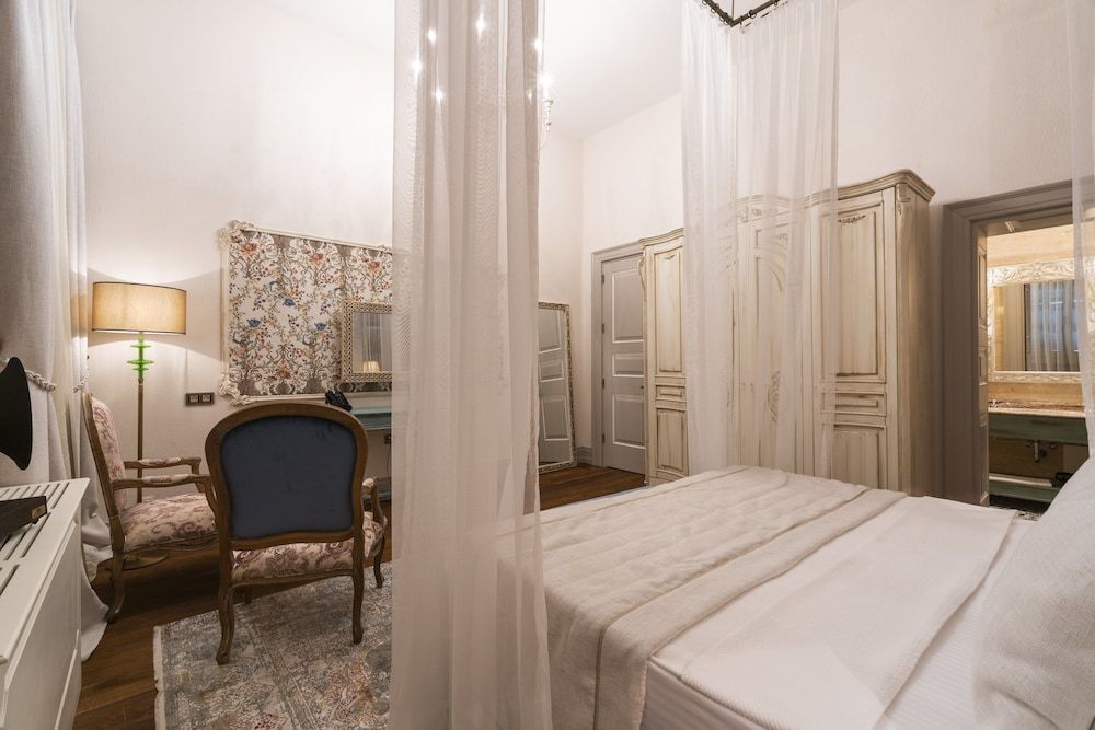 Айвалык: Cunda Despot Evi