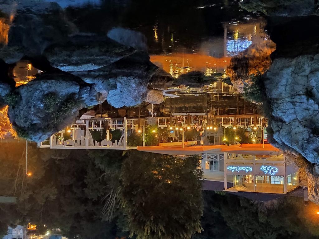 Сайл: Lotus Restaurant & Home