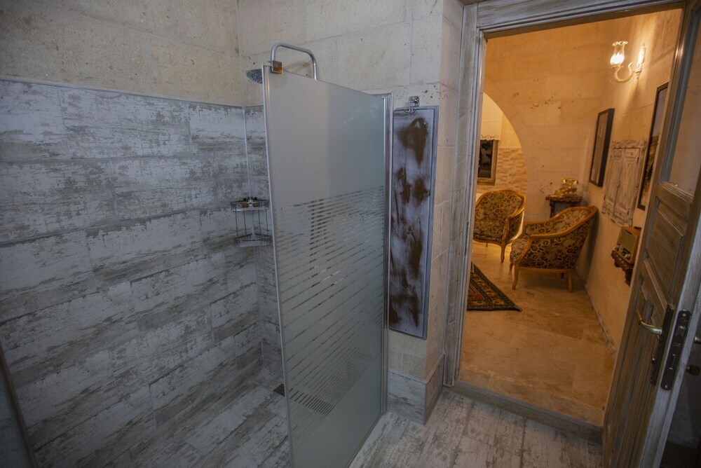 Учисар: Karlik Cave Suite Cappadocia
