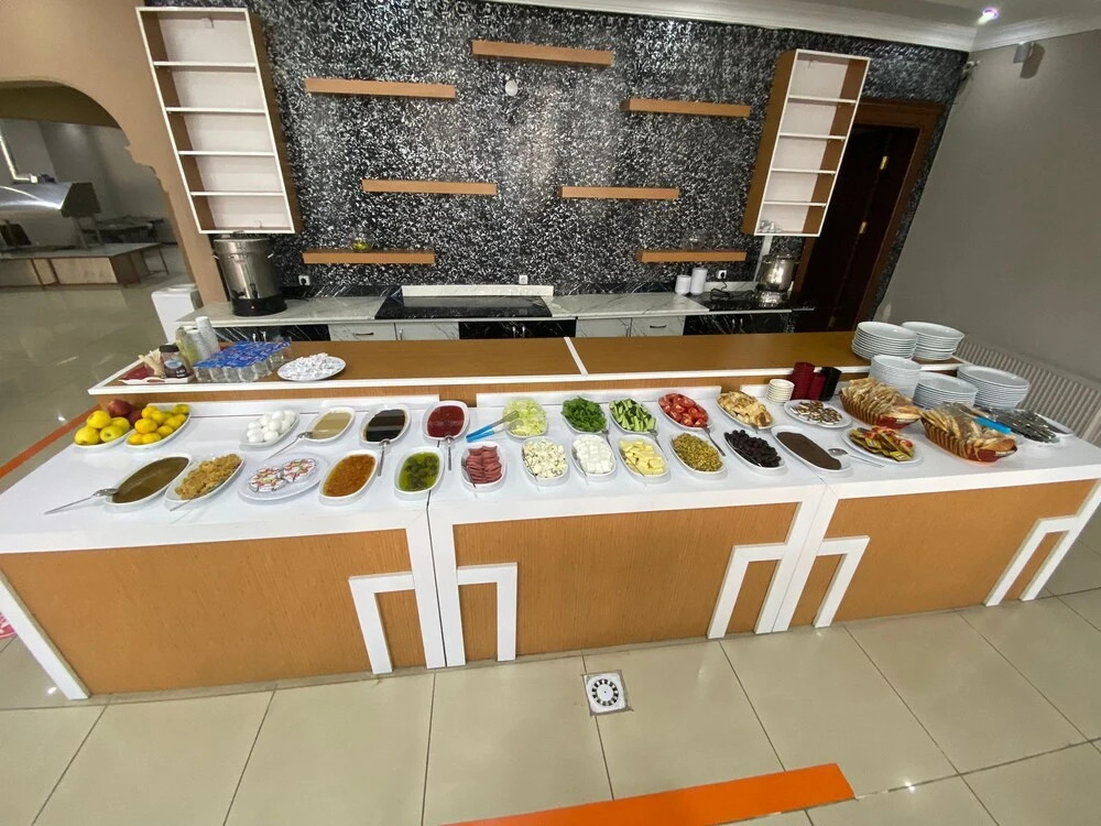 Ван: Athena Life Hotel