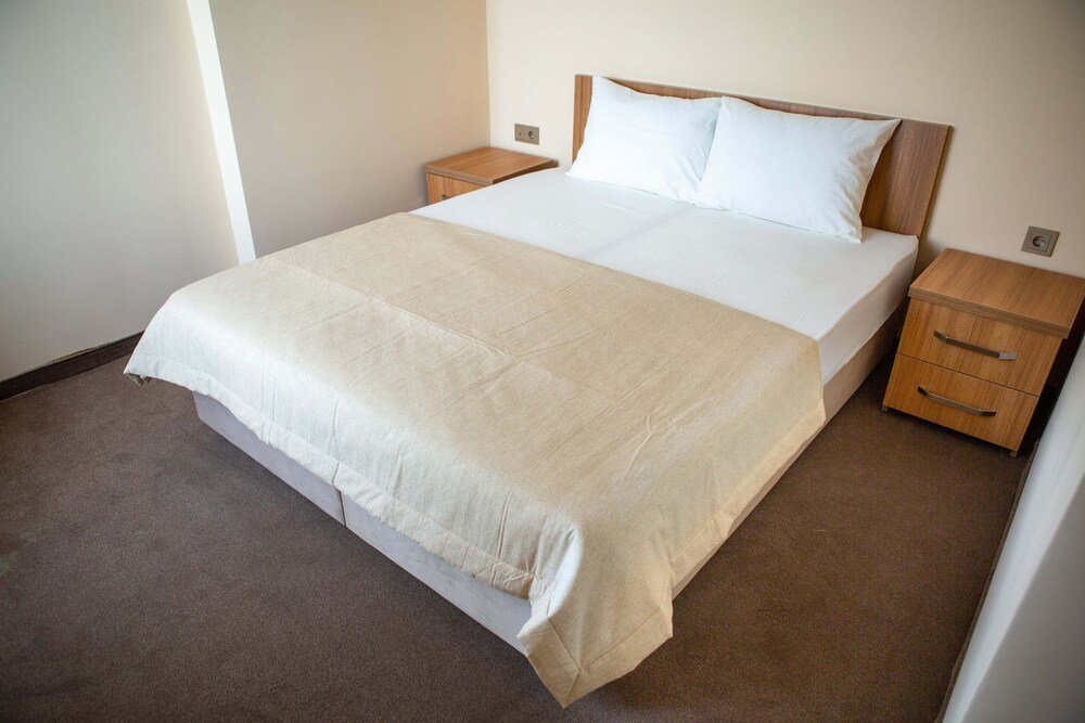 Бурхание: Aliento Hotel