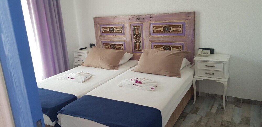 Бодрум: Mausolos Beach Hotel