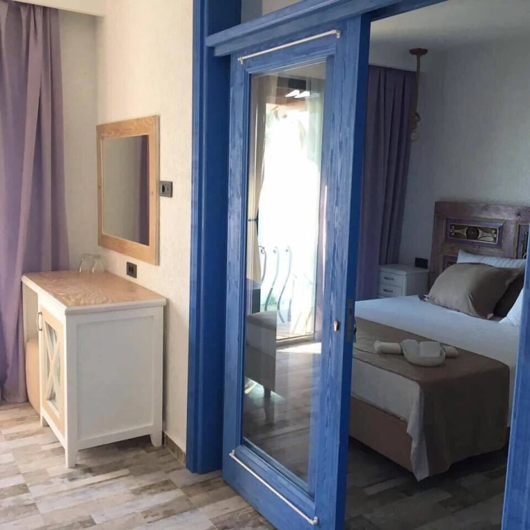 Бодрум: Mausolos Beach Hotel