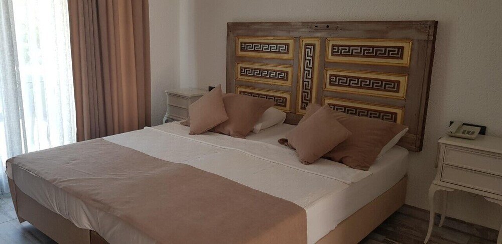 Бодрум: Mausolos Beach Hotel