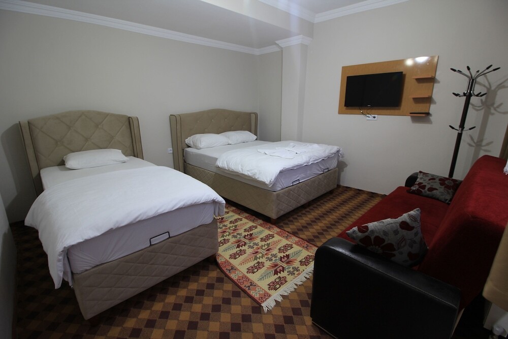 Узунгёль: Koc Motel