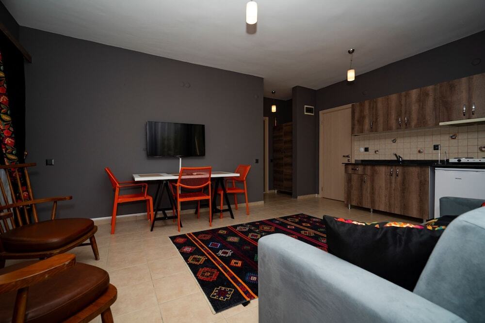 Кемер: Esquire Hotels & Lounges