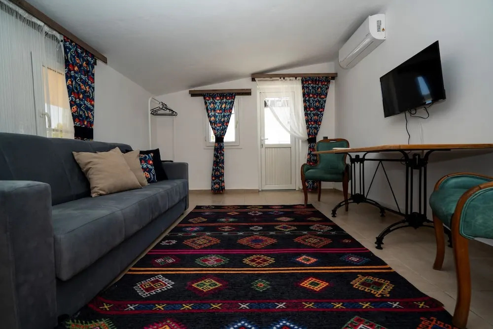 Кемер: Esquire Hotels & Lounges