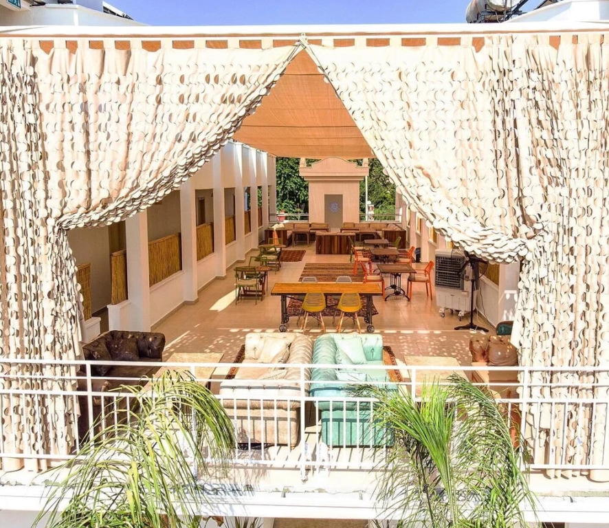 Кемер: Esquire Hotels & Lounges
