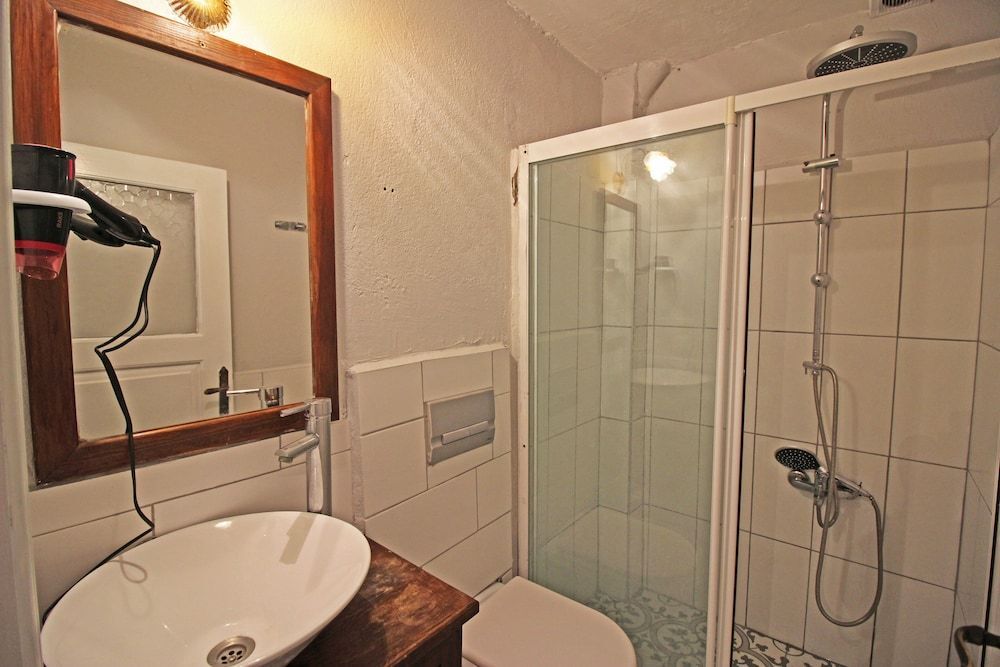 Бозджаада: Eflatun Guest House