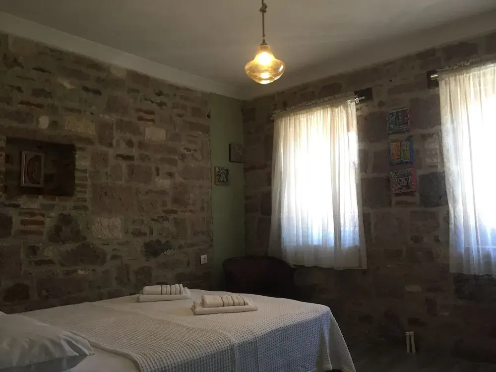 Айвалык: Hayat Alti Otel