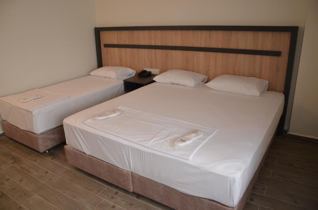 Анталья: Piyes Otel