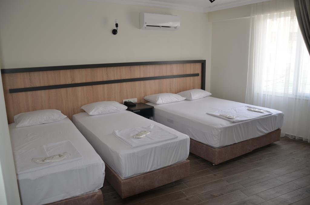 Анталья: Piyes Otel