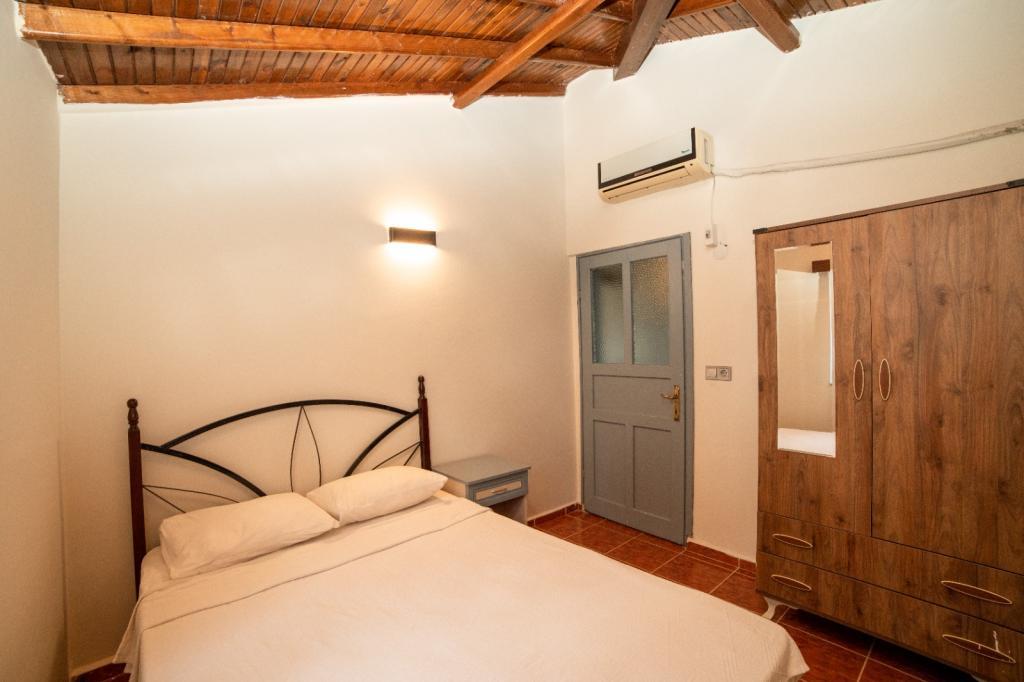 Зейтинликой: Yakamoz Otel