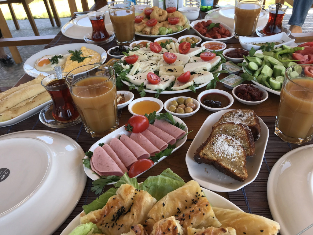 Зейтинликой: Parli Hotel