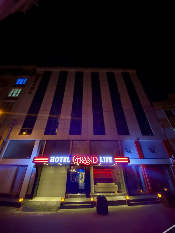 Корлу: Grand Life Hotel