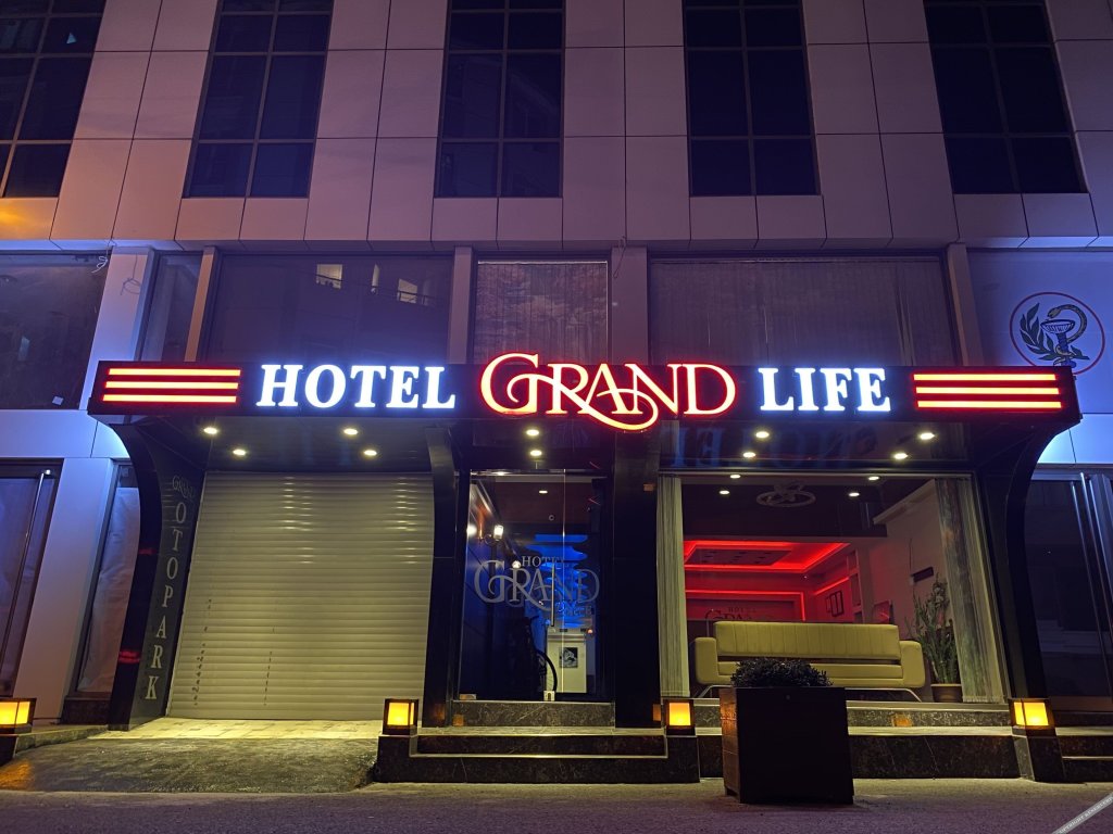 Корлу: Grand Life Hotel