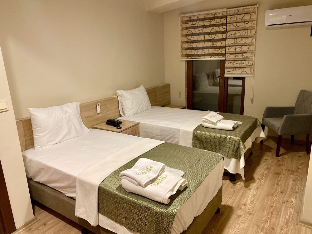 Корлу: Grand Life Hotel
