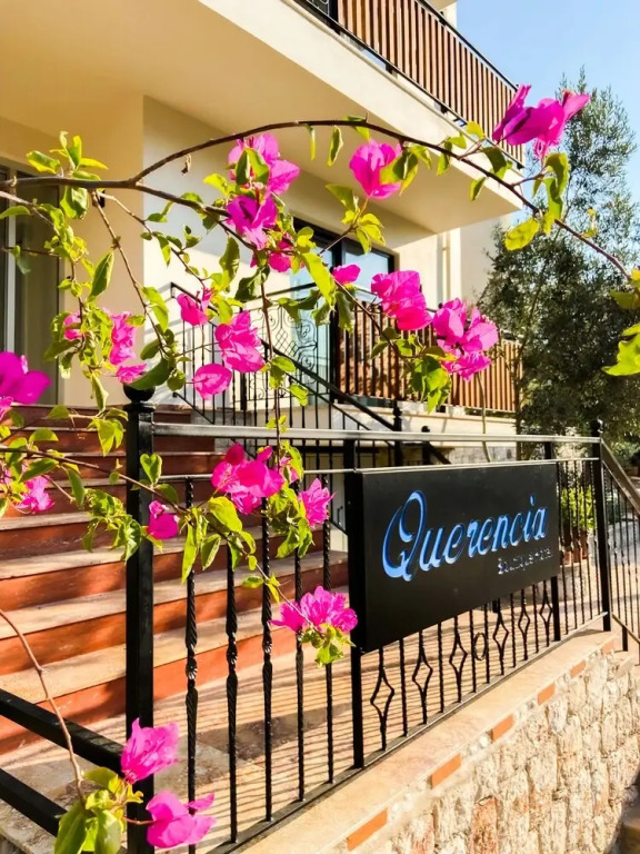 Каш: Querencia Hotel