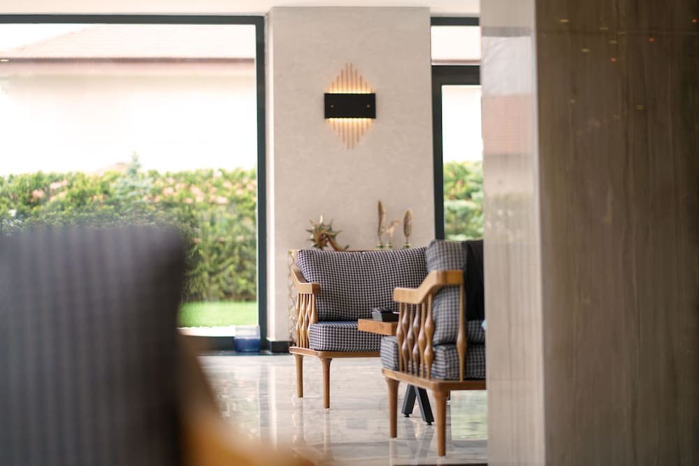 Янык: Aileena Hotel & Villas