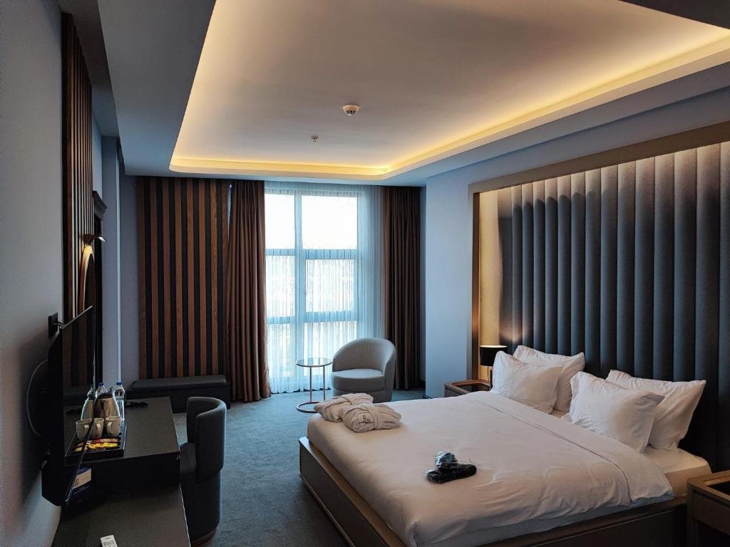 Янык: Aileena Hotel & Villas