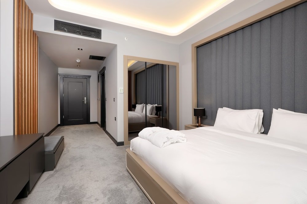 Янык: Aileena Hotel & Villas