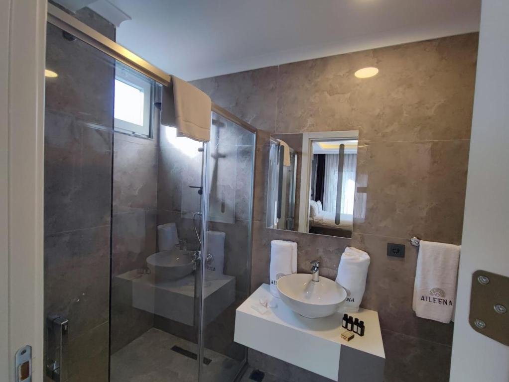 Янык: Aileena Hotel & Villas