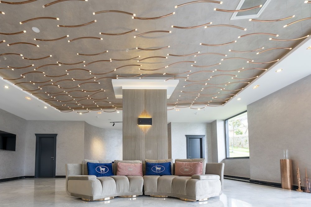 Янык: Aileena Hotel & Villas