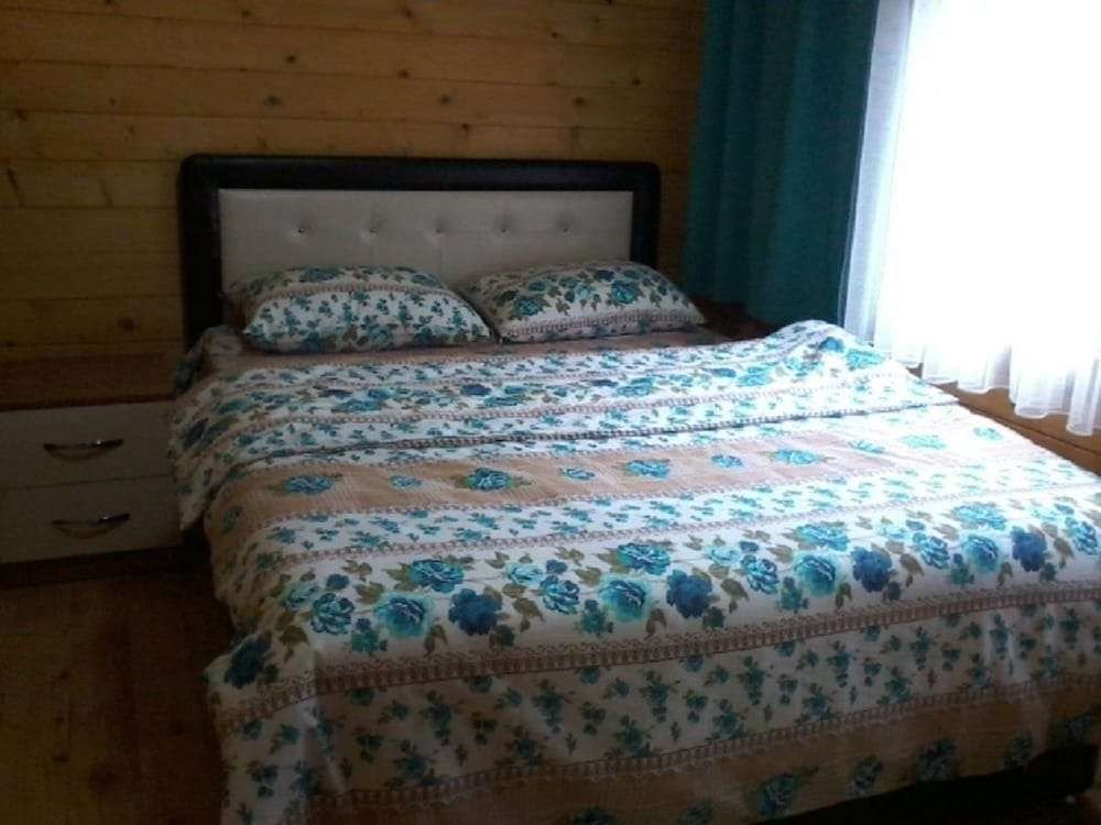 Узунгёль: Mimeh Apart