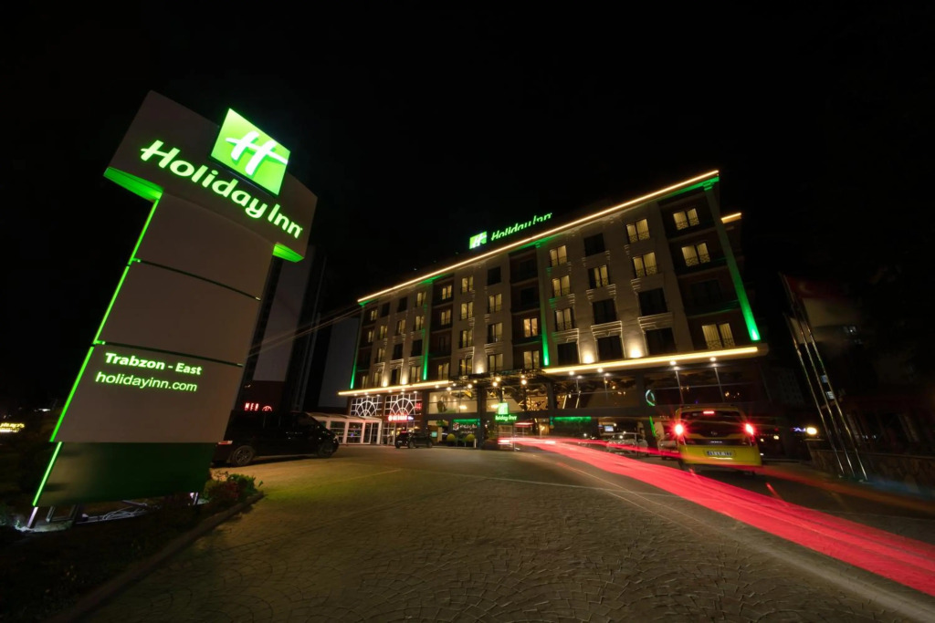 Йомра: Holiday Inn Trabzon-East