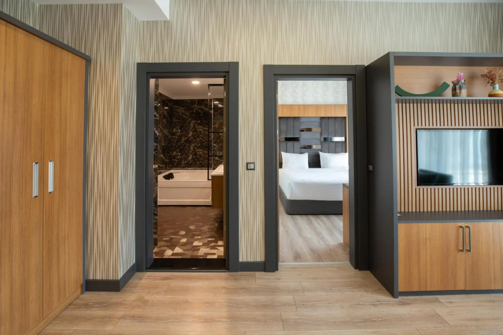 Йомра: Holiday Inn Trabzon-East