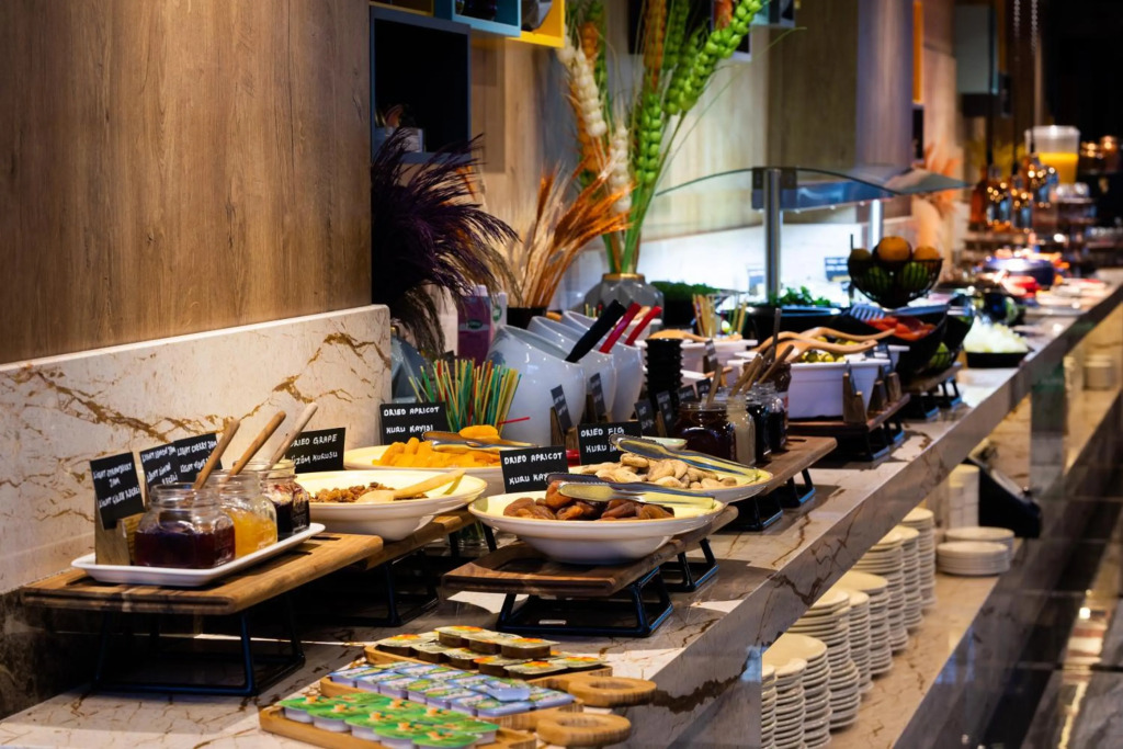 Йомра: Holiday Inn Trabzon-East