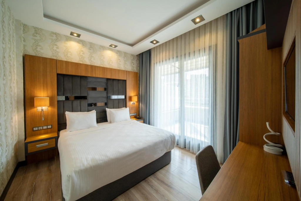 Йомра: Holiday Inn Trabzon-East