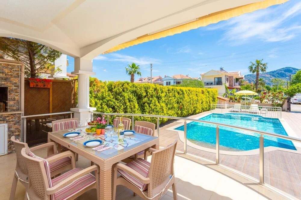 Дальян: Villa Canberk Large Private Pool A C Wifi Car Not Required