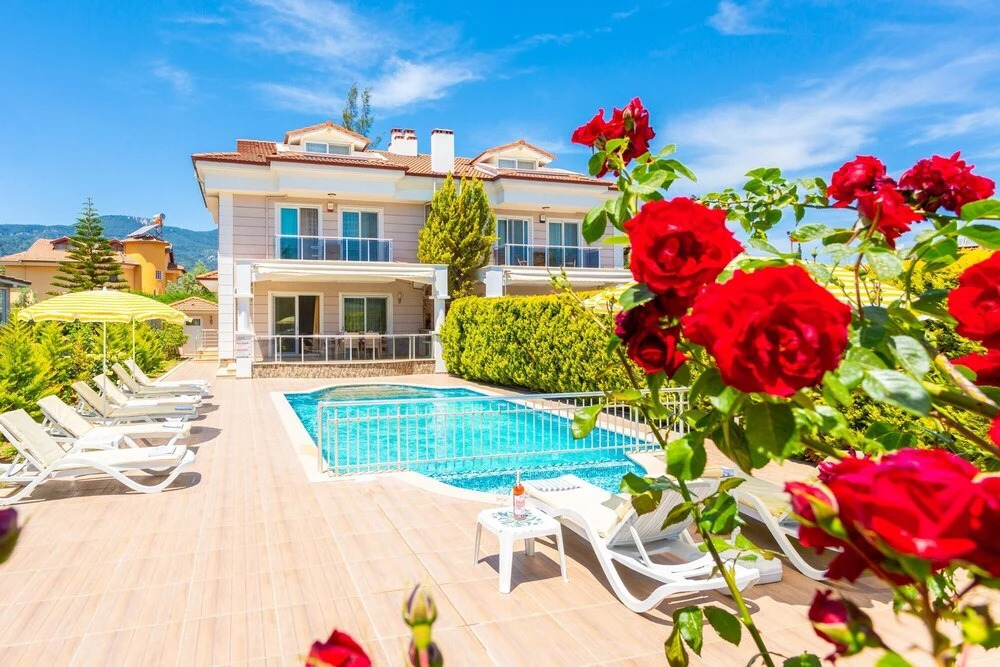 Дальян: Villa Canberk Large Private Pool A C Wifi Car Not Required