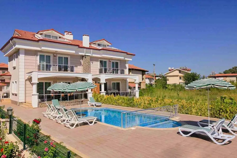 Дальян: Villa Canberk Large Private Pool A C Wifi Car Not Required