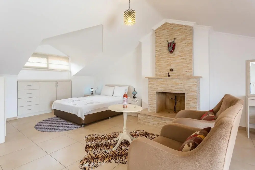 Дальян: Villa Canberk Large Private Pool A C Wifi Car Not Required