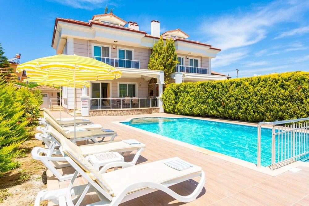 Дальян: Villa Canberk Large Private Pool A C Wifi Car Not Required