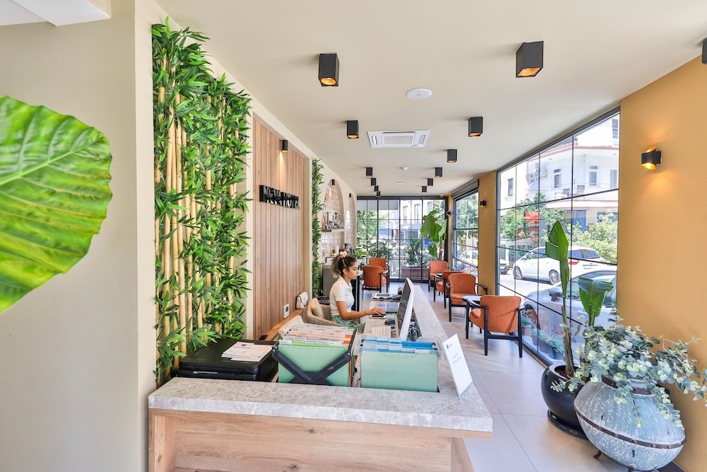 Каш: Neva Boutique Hotel