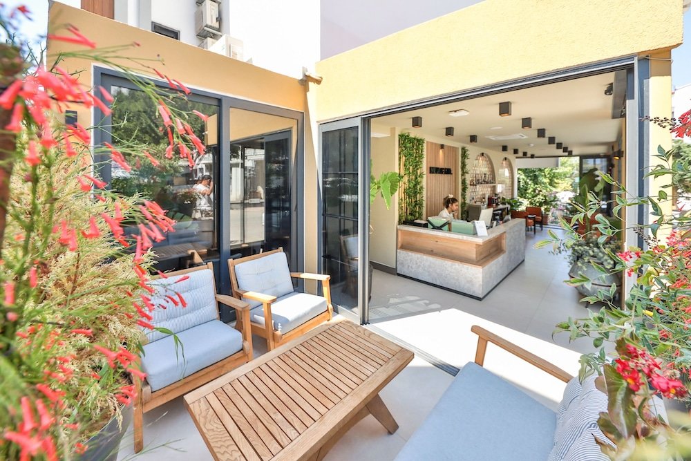 Каш: Neva Boutique Hotel