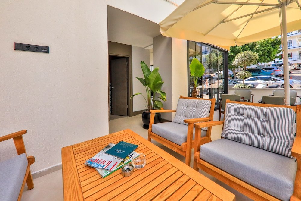 Каш: Neva Boutique Hotel