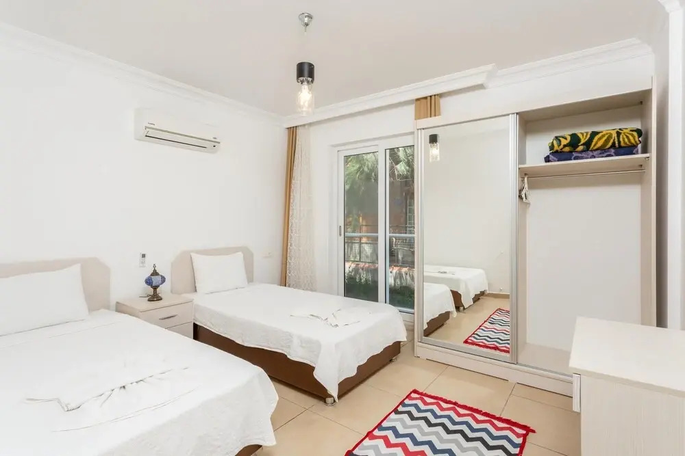 Дальян: Villa Gunsu Large Private Pool A C Wifi Car Not Required