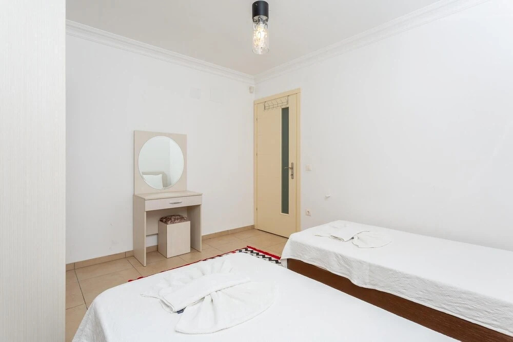 Дальян: Villa Gunsu Large Private Pool A C Wifi Car Not Required